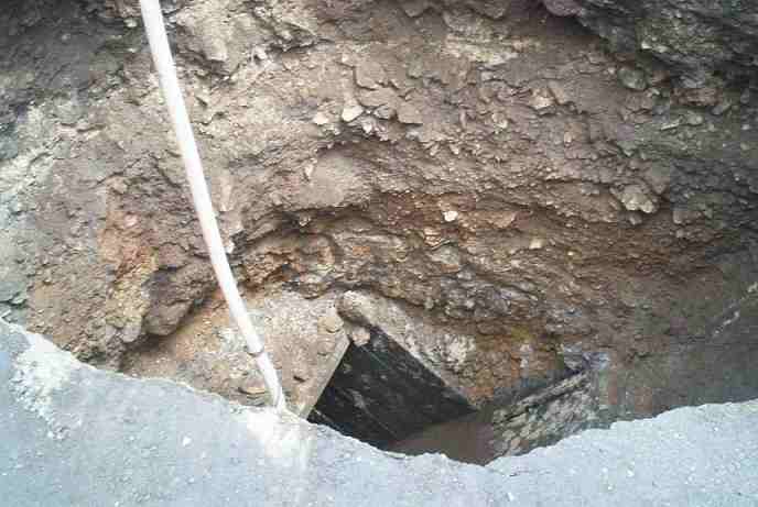 Beginning of the 300-foot airhole
